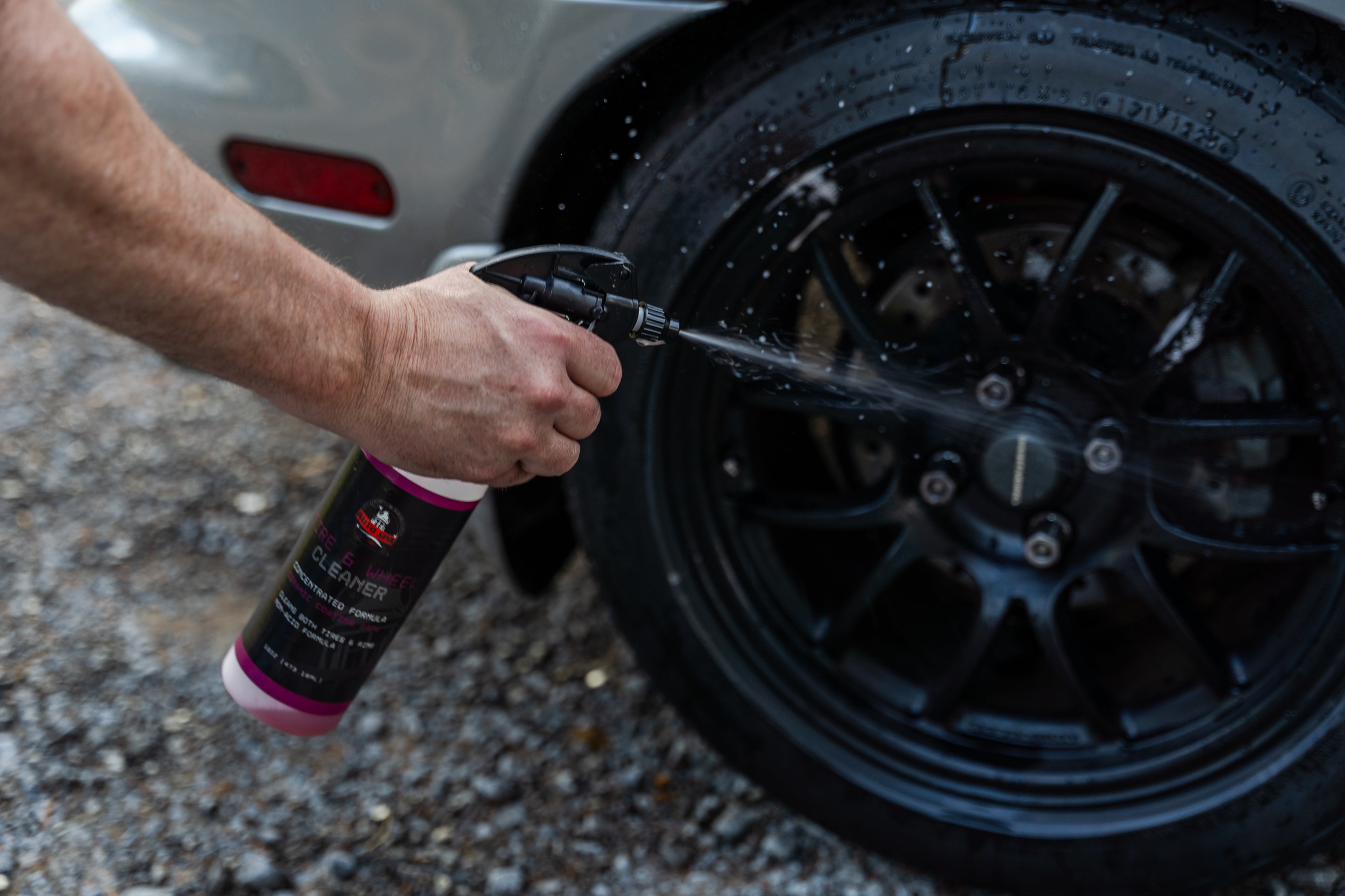 Tire and Wheel Cleaner